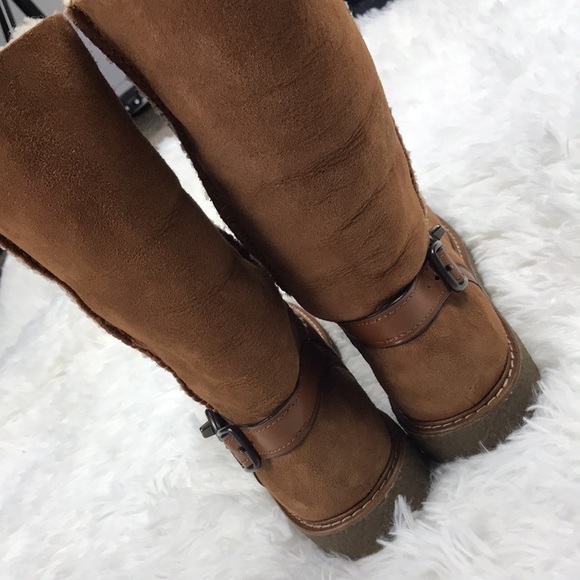 Coach Fold Down Sherling Boots - Picture 9 of 15